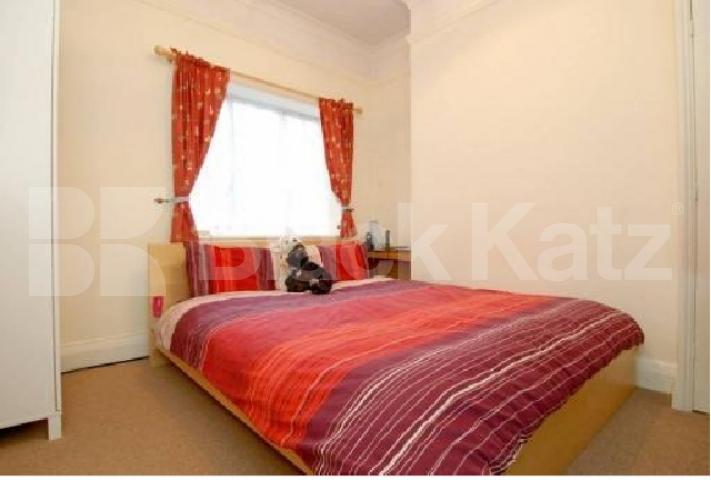 			NEW INSTRUCTION, 1 Bedroom, 1 bath, 1 reception Flat			 Hammersmith Road, Kensington Olympia